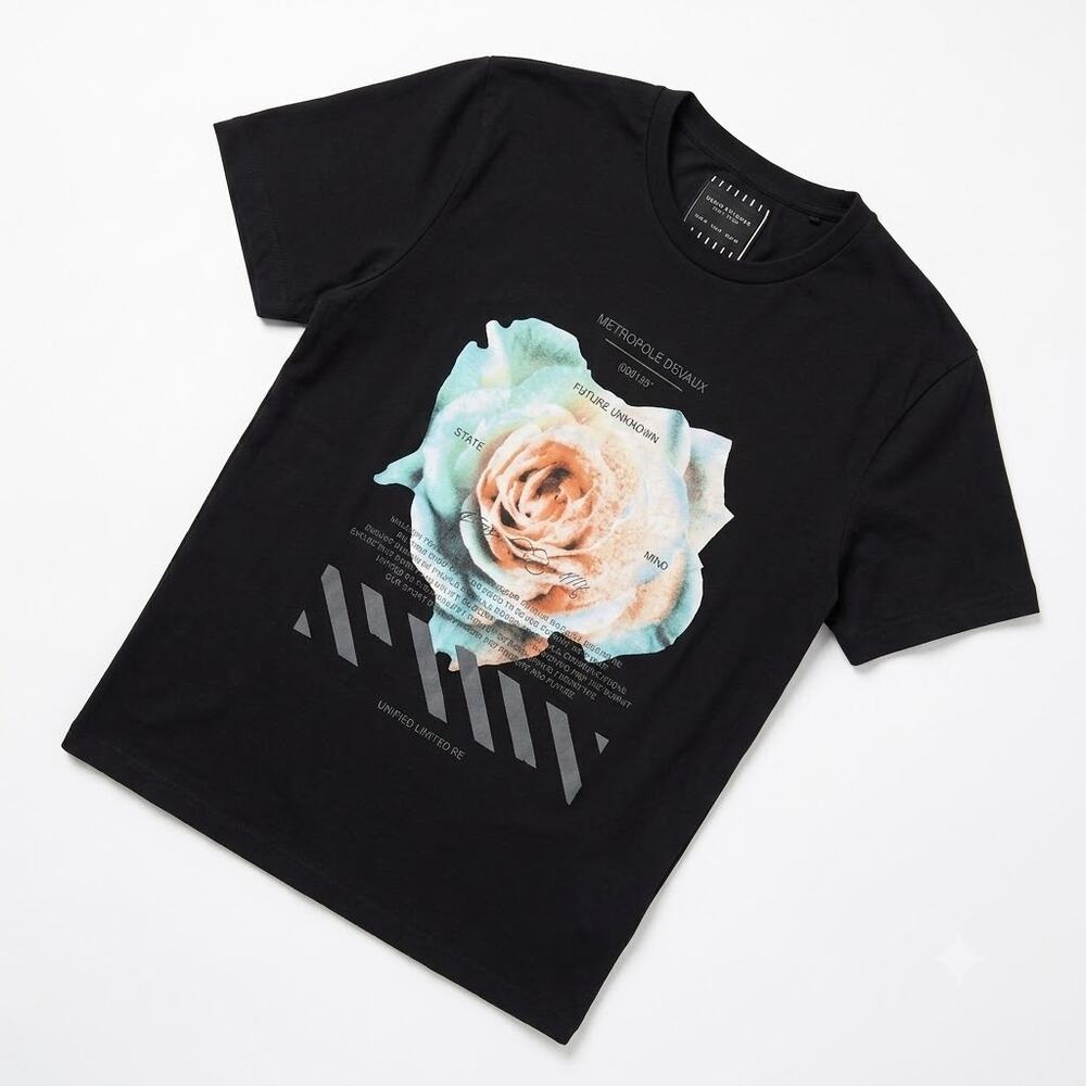 DENIM & FLOWER Graphic Crew Neck Tee Black Mens Medium